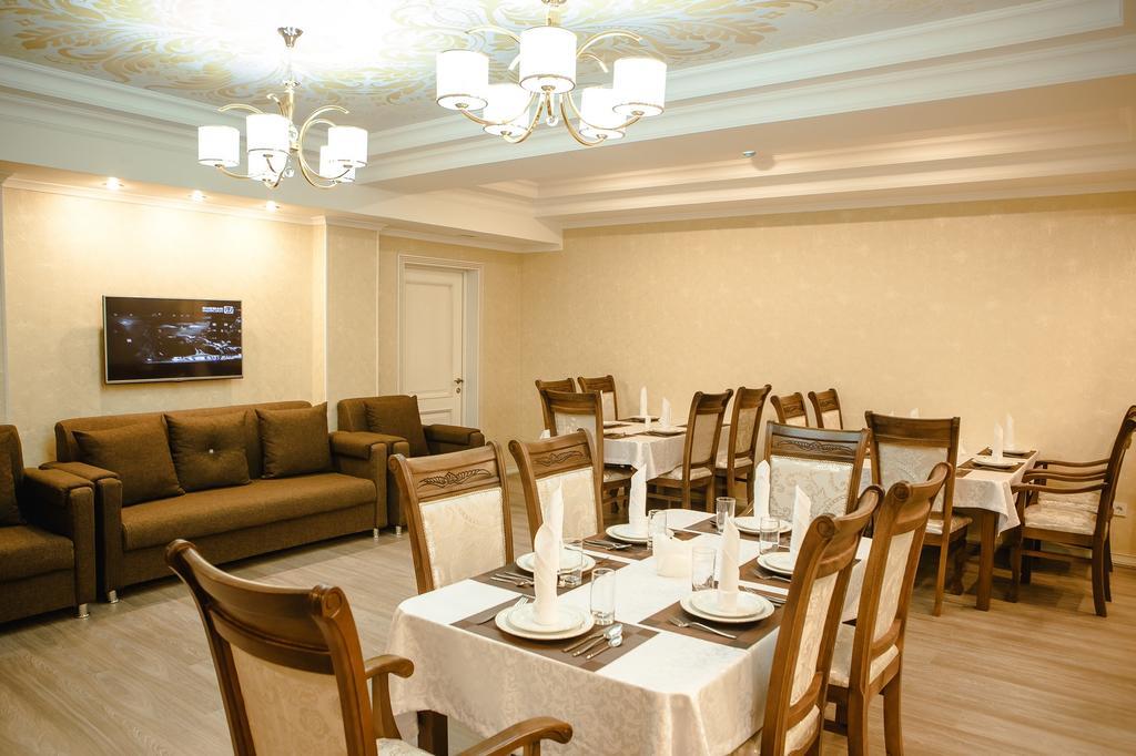 Luxury House Hotel Shymkent Exterior photo