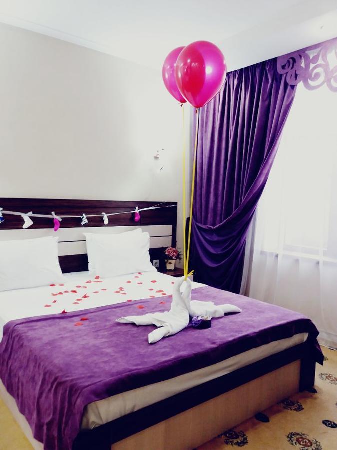 Luxury House Hotel Shymkent Exterior photo
